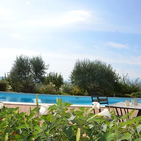 Bed and Breakfast Casale Il Cerqueto San Severino Marche Exterior foto