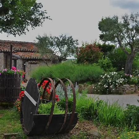 Bed and Breakfast Casale Il Cerqueto San Severino Marche Exterior foto